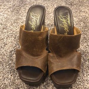 Fergie Platform sandals size 6M